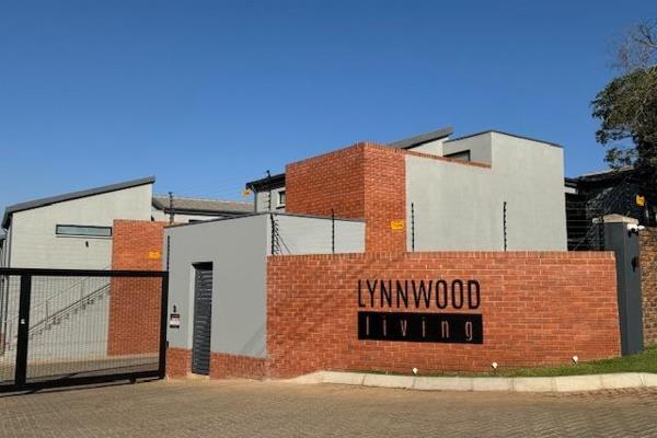 Luxury living in Lynnwood Estate
NO TRANSFER DUTY
3 bedroom (2x en-suite)
3.5 ...