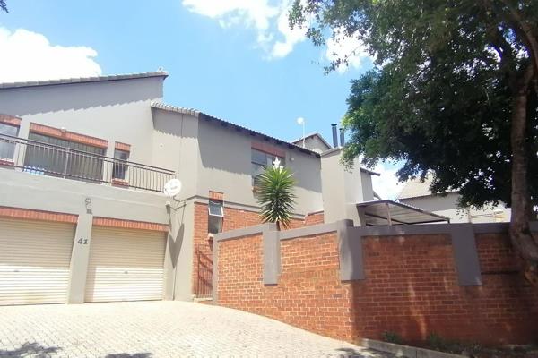 House specs: 3 bedroom, 2 bathroom. En-suite to rent in sugarbush estate
This property features a thoughtfully designed layout with 2 ...