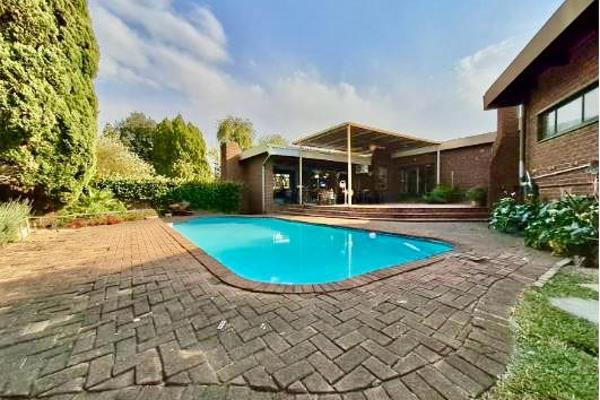 Sole and Exclusive Mandate.

Situated in an upmarket and highly sought-after area, this exquisite home offers both luxury and ...