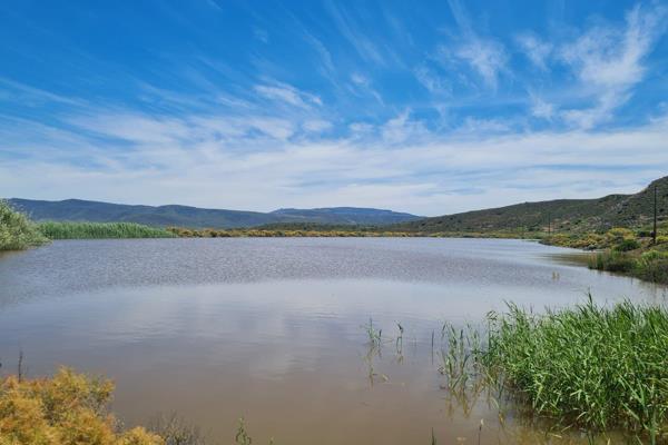 This Beauty is positioned at the end of the road, where the mountain spring water originates, a rare find!

A versatile Western Cape ...