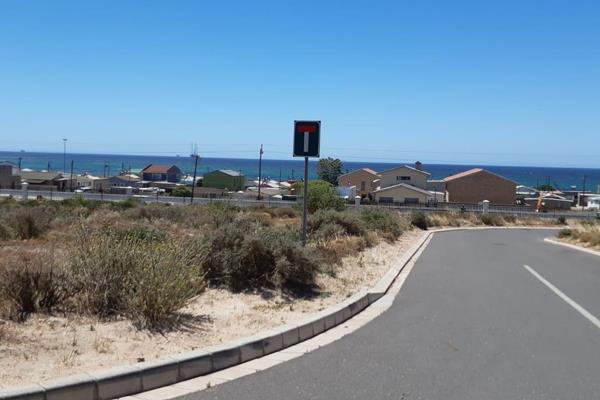 This vacant land is situated in the fast developing St Helena Views.
This plot will ...