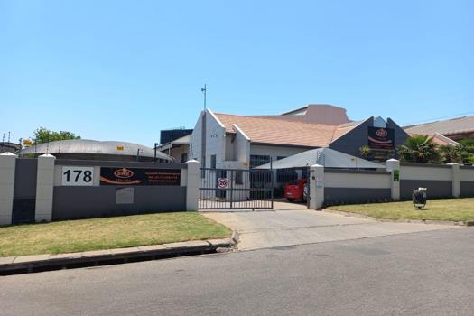 Industrial Property to rent in Meadowdale