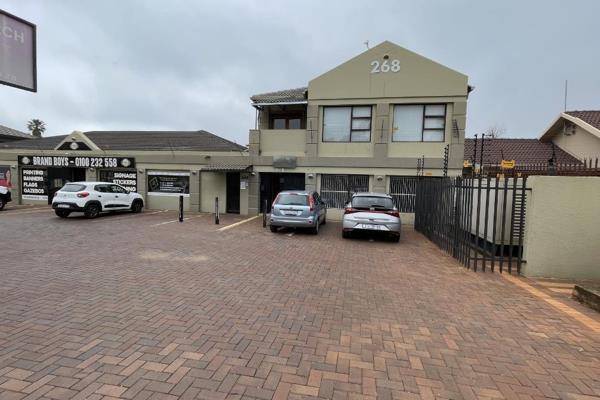 This 100m&#178; office space in Monument, Krugersdorp, provides a range of facilities ...