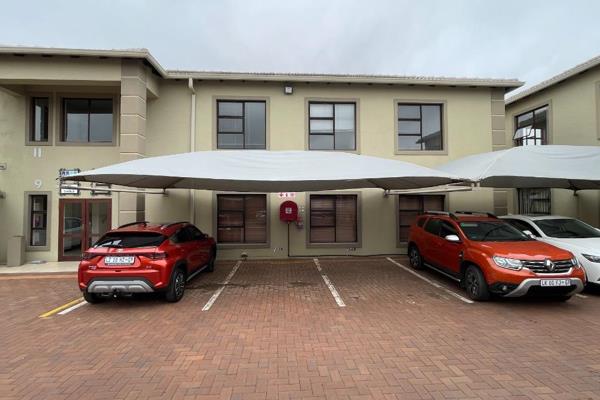 This 100m&#178; office space, located on Voortrekker Road in Krugersdorp, offers ...