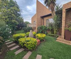 House for sale in Die Heuwel Ext 4