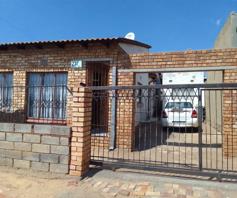 House for sale in Mofolo Central