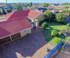 House for sale in Lenasia Ext 11