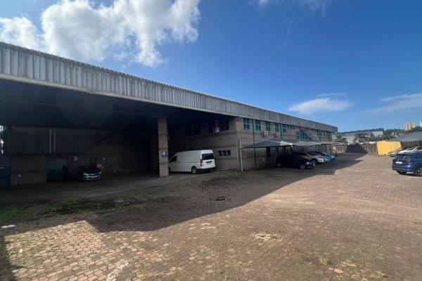 We are pleased to offer you the details of the industrial warehouse to let in Springfield Park, Durban.

Property Specifications:

- ...