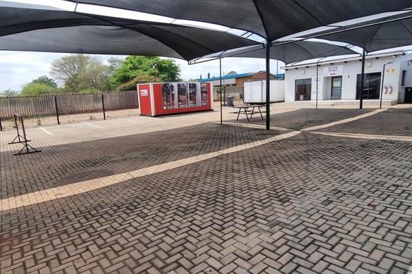 Situated in a gated car park off Sefakho Makgatho, this stand boasts 2 upmarket offices, 1 of which has an aircon, with a wheelchair ...