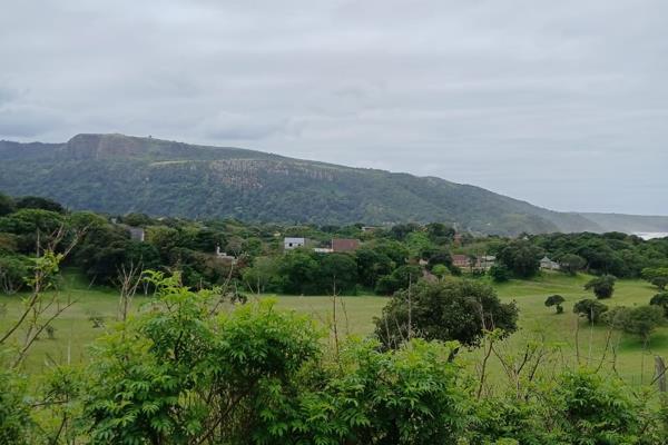 Vacant land with magnificent views of the ocean around  9 hole golf course Port St Johns.
This property measures over 1000 Sqm built ...