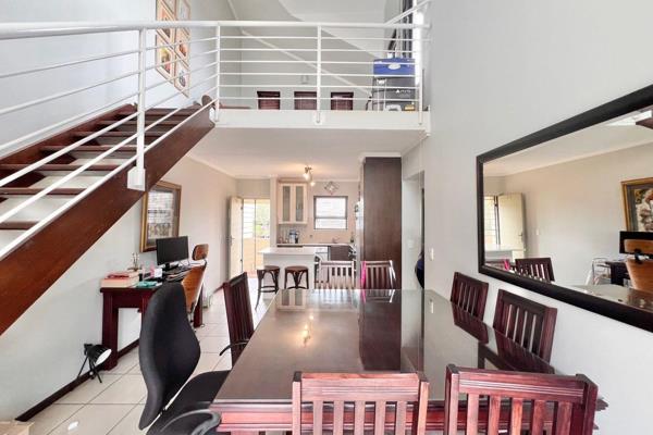 Fully furnished loft, including crockery and cutlery. This 1 bedroom loft is situated on ...