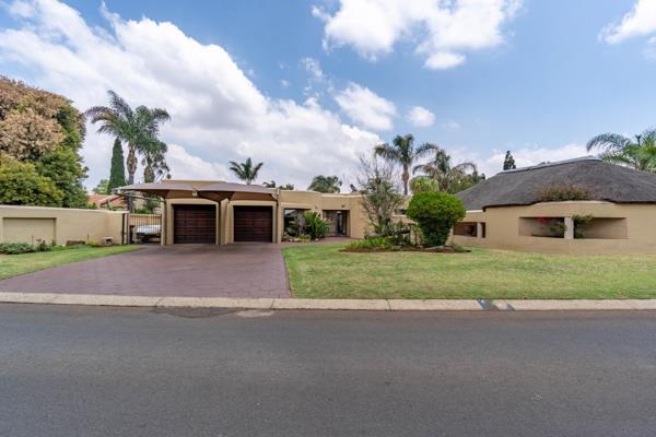 The property in the exclusive and very secure estate, Kingfisher Place, in Sunward Park ...