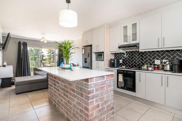 Viewing by appointment with agent only, including show houses. Please contact the agent to arrange a viewing.

Sole &amp; Exclusive ...