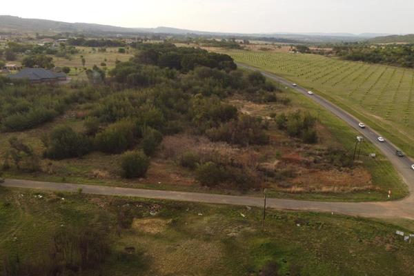 We are thrilled to present an incredible investment opportunity on a prime 4.2-hectare ...