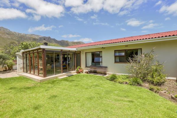 Exclusively marketed by Chas Everitt Helderberg

Presenting this lovely family home in an established and sought-after area. If space is what you&#39;re after, then look no further.

The key features of this home:

- Three well sized bedrooms with BIC
- Two bathrooms (Main ...