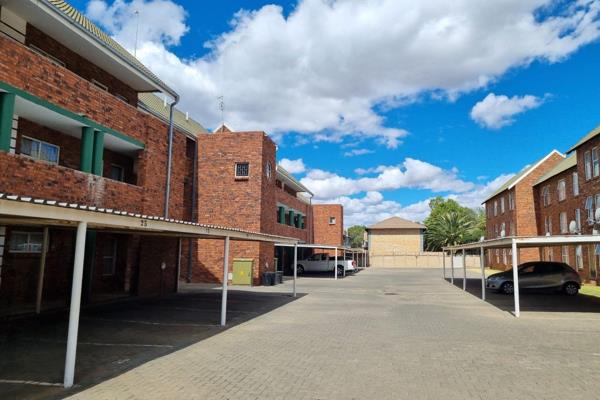 Calling on all investors This two-bedroom unit is walking distance from CUT University   

The unit features a small lounge and an ...