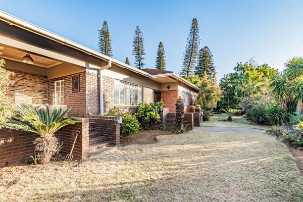 On show sunday 9 february 3pm-5pm - open show house

family home with separate cottage and bachelor flat connected to the main ...