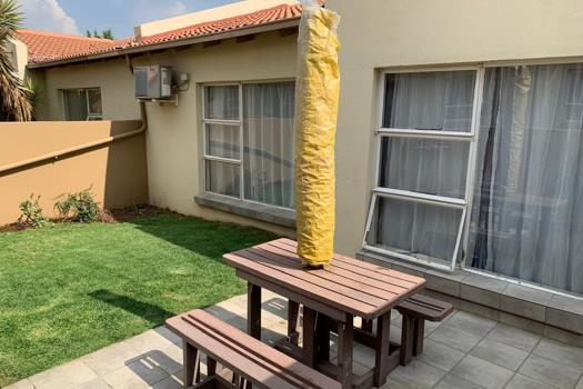 2 Bedroom Townhouse for sale in Meyersdal