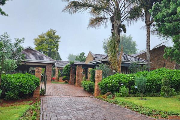 Discover this exceptional home in Haenertsburg, perfectly nestled in one of the most picturesque spots in Limpopo! 

If you love the cool, misty weather of the Cape, then Haenertsburg is sure to captivate you with its unique charm. Imagine waking up to a gentle drizzle ...