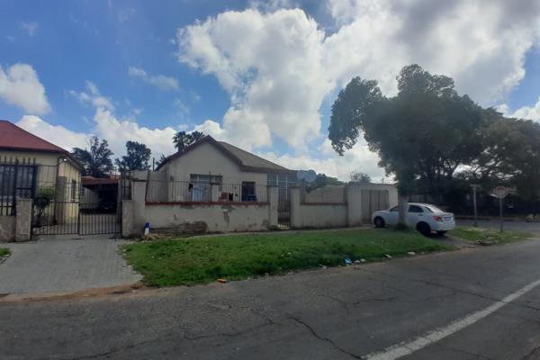 This property collect over R15000.00 Monthly and has the opportunity to be developed further , the property is zoned residential 4  ...