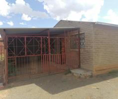 House for sale in Bloemside 2