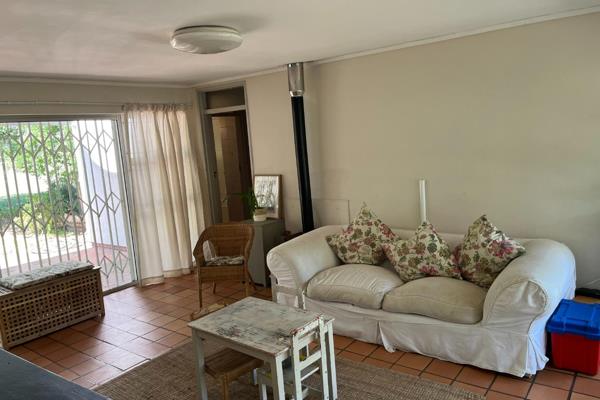 Very spacoius 5 bedroom house to let in Die Boord, Stellenbosch. This house is perfect ...