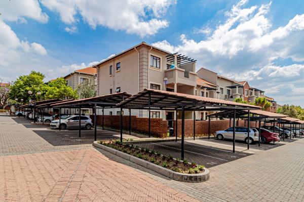 ****Priced to Sell*********

Make this beautiful unit in a well maintained upmarket Complex yours Today!!!

-This beautiful property ...