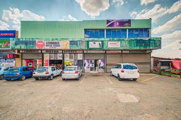 Take advantage of this fantastic opportunity to own a versatile commercial property, ideal for a warehouse or the business of your ...