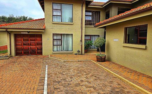 3 Bedroom Townhouse for sale in Sugar Bush Estate