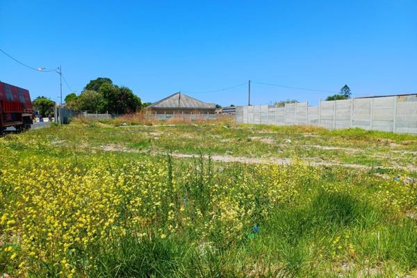 Vacant Land with approved building plans.

This corner plot is centrally located in the residential area and close to transport routes ...