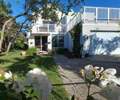 House for sale in Pringle Bay