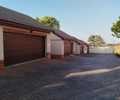 Townhouse for sale in Mooikloof