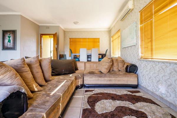 Welcome to this modern, family home located in a remote, desirable neighbourhood in Kempton Park. 
Inside, the home features a ...