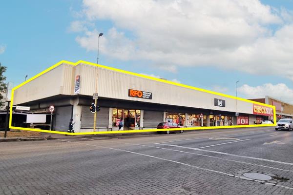 Site Extent: +/- 5 866 sqm | Anchor Tenant: National Clothing Retailer | GLA: +/- 3 778 ...