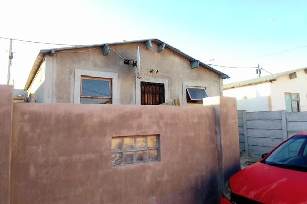 Sizwe Mlungwana Properties presents this property in 
Khayelitsha .

The property is very close to schools ,main road and bus ...