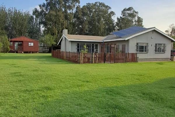 Welcome to this beautiful 3bedroom house with granny flat on it plus outside wooden bachelor flat. This spacious property offers ...