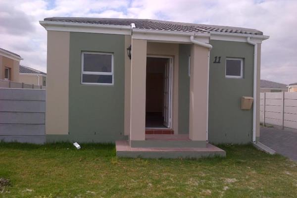 These houses offers:

Costs to move in : 1 x Deposit  +  1st Month&#39;s Rental + Admin fees R1 650

Rental from R6350 TO R6700pm

Open ...