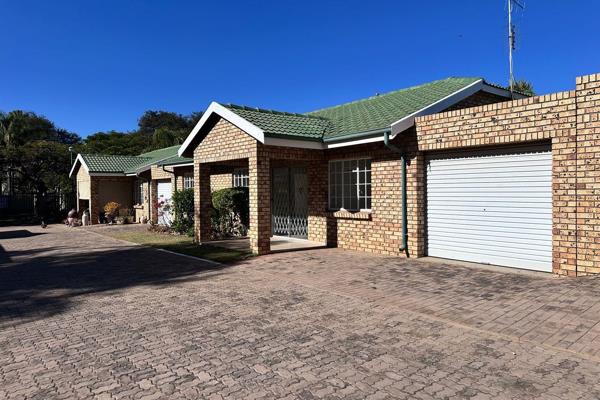 ree af in hierdie stil en rustige omgewing in Bela Bela. Vir 50 plus persone sonder afhanklikes.

Die 2 slaapkamer huis is gelee&#168; ...