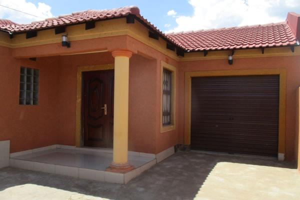 LOCATION: Prime position in sought-after Tshepisong, 
close to:
- Schools and ...