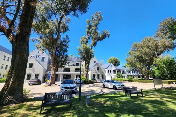 Paardevlei in Somerset West is a sought-after mixed-use estate that seamlessly blends ...