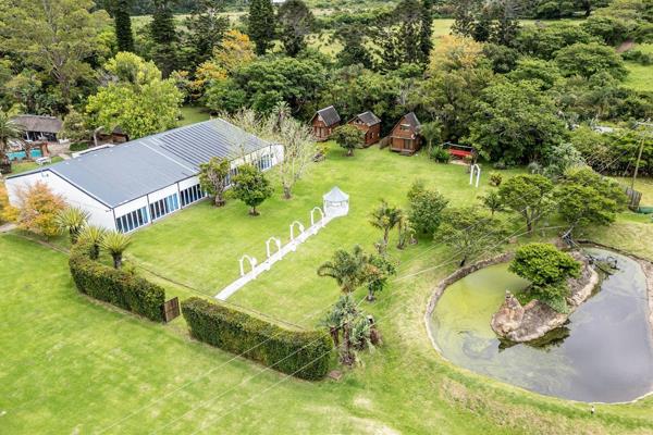 Grand old home steeped in history, built in the 1800&#39;s with sandstone exterior and thatched roof, on a 37306m2 site on the banks of ...