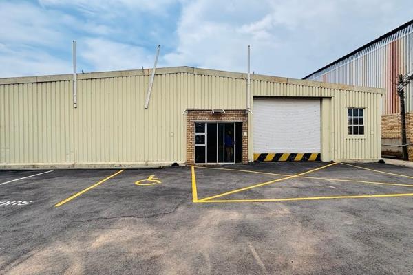 This neat, open-plan warehouse is available to let in Chamdor, offering a highly ...