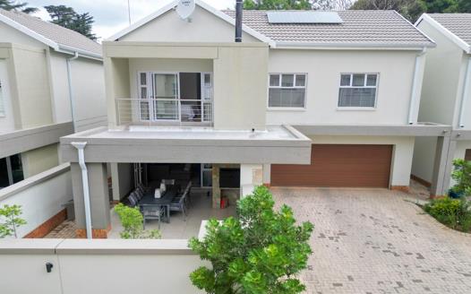 3 Bedroom House for sale in Bryanston