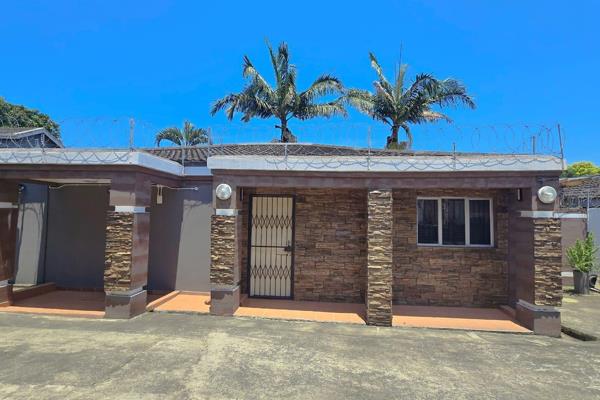 This spacious 2-bedroom freestanding home is located in a secure, fenced complex in Stanger. The property features a fully fitted ...