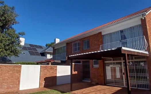 4 Bedroom Townhouse for sale in Kenilworth