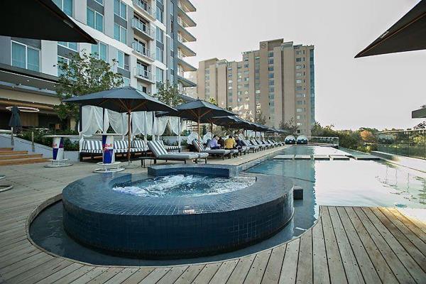 Introducing a fully furnished 1-bedroom apartment on the 7th floor at The Capital on the Park, ideally situated on the pool side. 

The ...