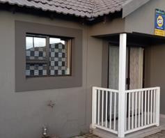 House for sale in Bloemspruit