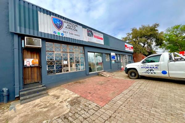 This commercial property, located in a sought-after business area of Vanderbijlpark, offers great potential for a variety of business ...