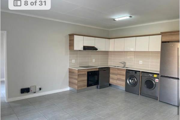 1 Bedroom apartment available Immediately

1 Bathroom 3rd floor

Open plan kitchen with fitted appliances(fridge, dishwasher, tumble ...