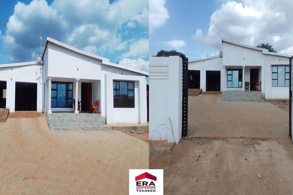 Stunning Newly built House for sale in Mhlava cross close to the main road. This beautiful house consist of the following:

2 x ...